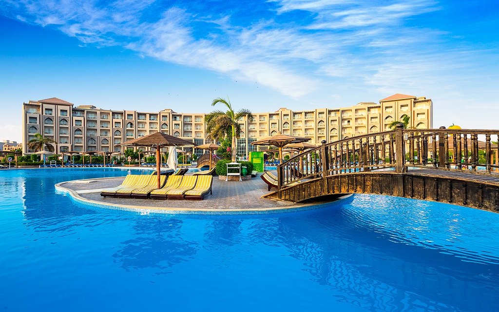 Hawaii Caesar Dreams Aqua Park Resort