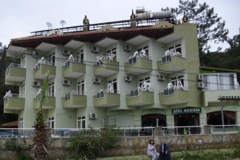 Anerissa Hotel
