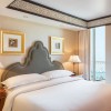 Номерной фонд отеля Sheraton Abu Dhabi  Hotel & Resort 5*  (Шератон Абу Даби Хотел Энд Резорт)
