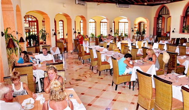 Ресторан отеля Iberotel Makadi Beach 5*  (Иберотель Макади Бич)