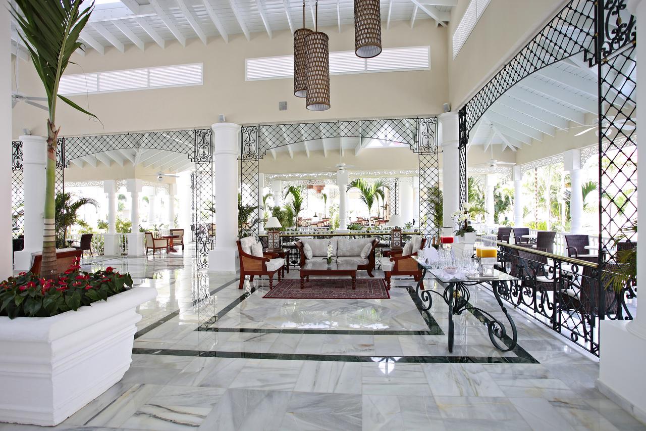Luxury Bahia Principe Bouganville