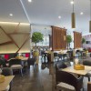 restaurant  Tryp By Wyndham Dubai 4*  (   )