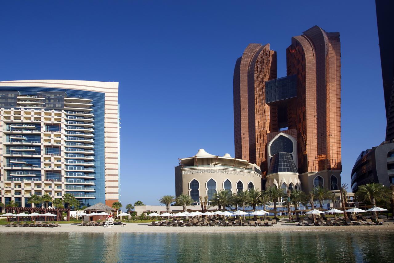 Bab Al Qasr Beach Hotel  