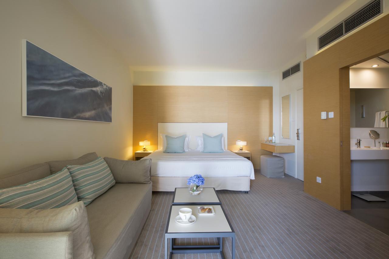 apo Bay Hotel