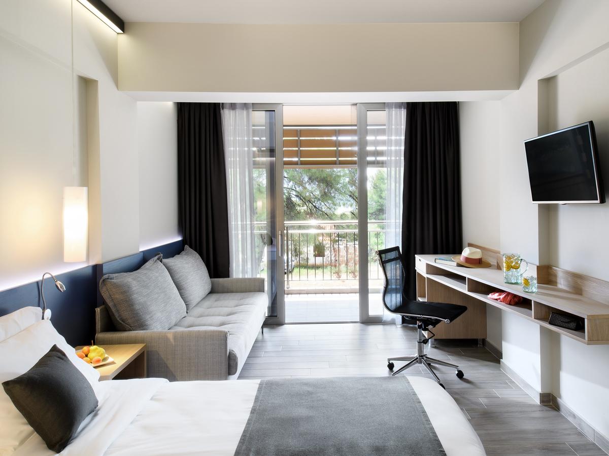 Blue Dolphin Hotel
