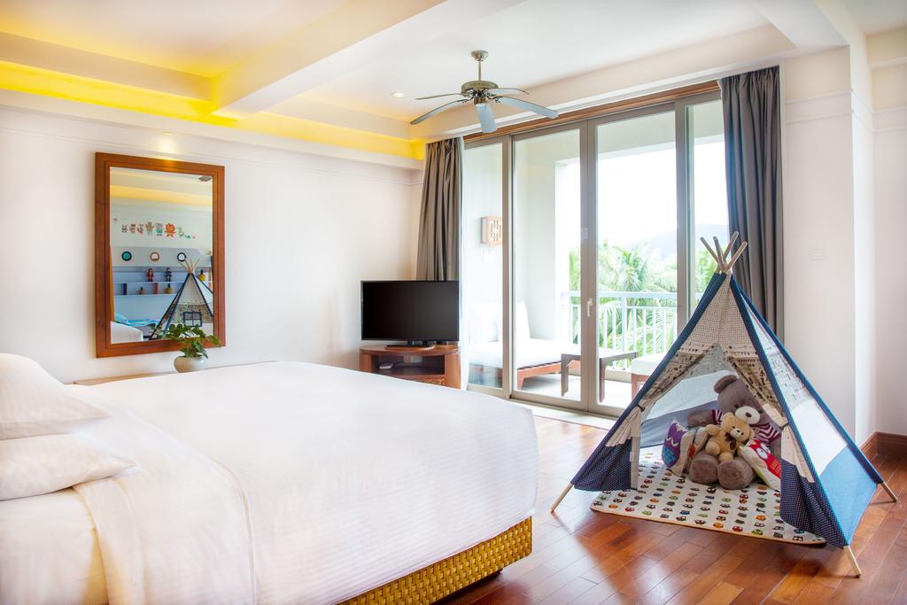 Huayu resort spa yalong bay 5. Отель Huayu Resort Spa Yalong Bay Sanya 5. Huayu Resort Spa Yalong Bay Sanya 5 Ялонг Бэй. Отель Горизонт Хайнань Ялунбей. Sanya Yalong Bay Villas & Spa 5.