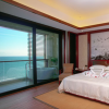   Jinghai Hotel & Resort 5*  (   )