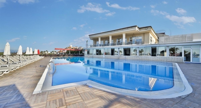 Throne Seagate Belek Hotel