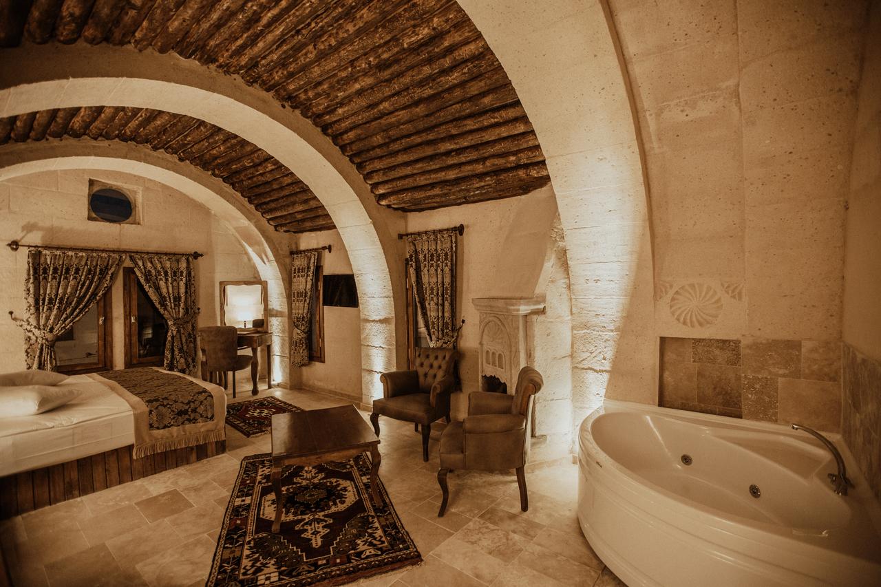 Alia Cave Hotel 4*