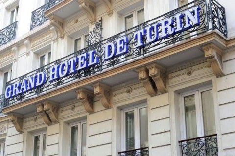 Отель De Turin 2*  Ду Турин 
